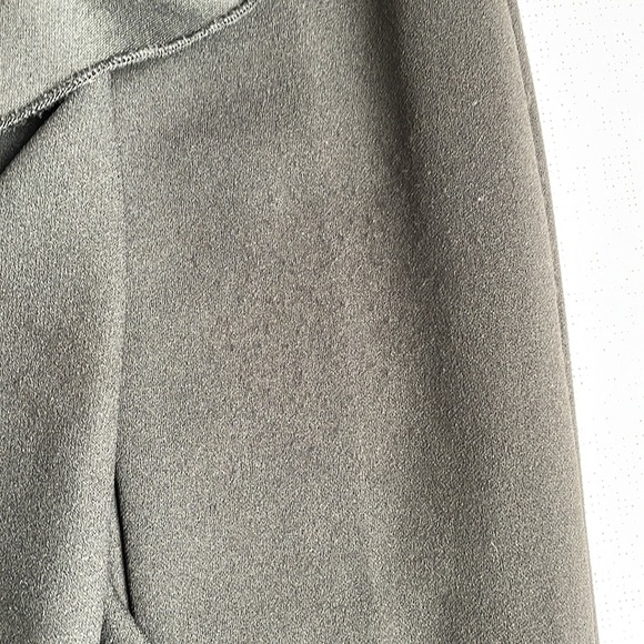 Beautiful Pencil Skirt With Waterfall Side Ruffle. Knee length. Size S. - Picture 3 of 3